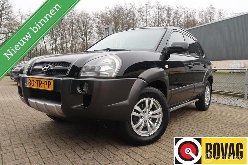 Zwart Gebruikt 2007 Hyundai Tucson Dynamiq SUV | € 2.950 (Eerlijke prijs) - Afbeelding 1/4