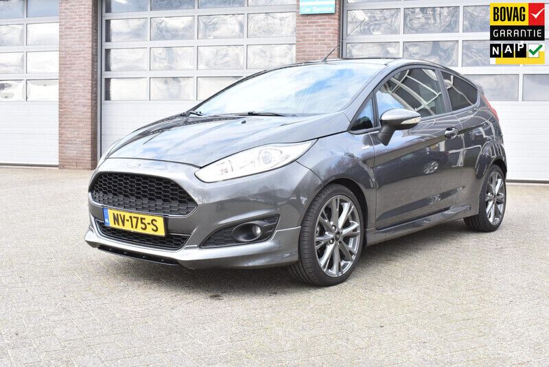 Occasion Ford Fiesta ST-Line 125 PK (91 kW) 2017 Grijs Hatchback