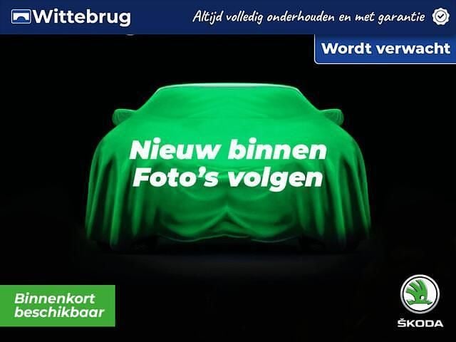 Wit Gebruikt 2023 Skoda Octavia Business Line Stationwagen | € 27.450 (Eerlijke prijs) - Afbeelding 1/1