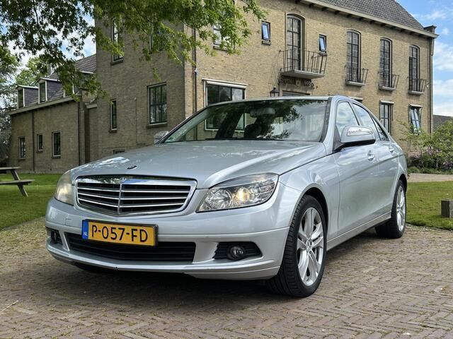 Grijs Gebruikt 2007 Mercedes C200 Sedan | € 4.340 (Super prijs) - Afbeelding 1/4