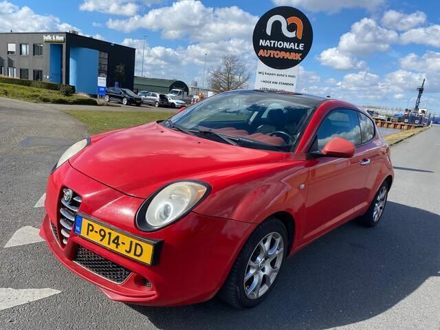 Rood Gebruikt 2009 Alfa Romeo MiTo Progression Hatchback | € 1.750 (Super prijs) - Afbeelding 1/4