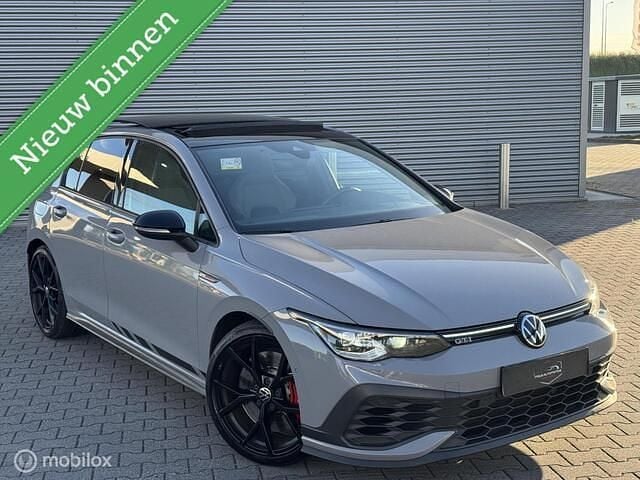 Grijs Occasion 2023 VW Golf VIII GTI Hatchback | € 34.900 (Goede deal) - Afbeelding 1/4