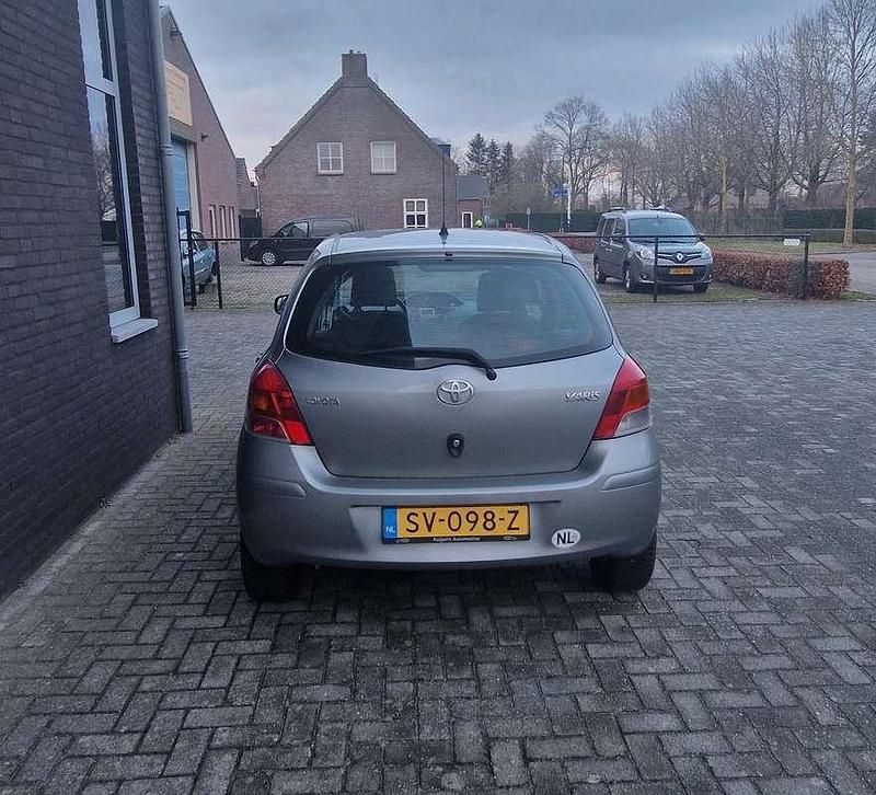 Occasion Toyota Yaris 69 PK (50 kW) 2009 Sedan