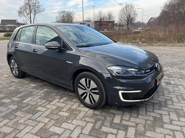 Occasion VW e-Golf 100 kW (136 PK) 2017 Grijs (metallic) Hatchback