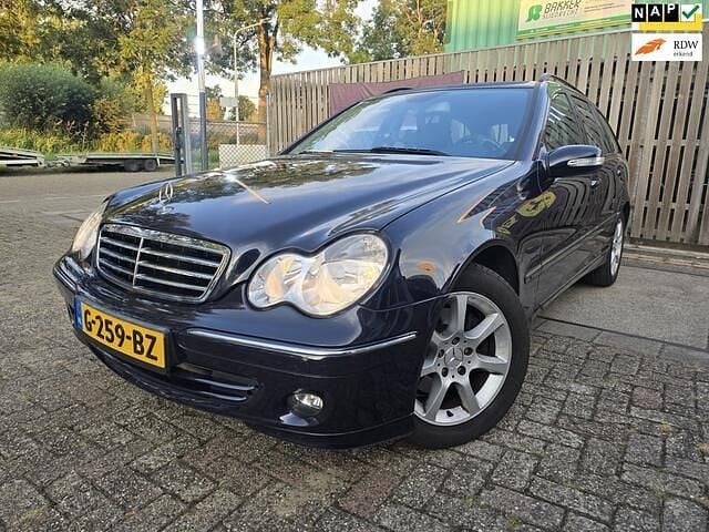 Blauw Gebruikt 2006 Mercedes C230 Classic Stationwagen | € 2.799 (Super prijs) - Afbeelding 1/4