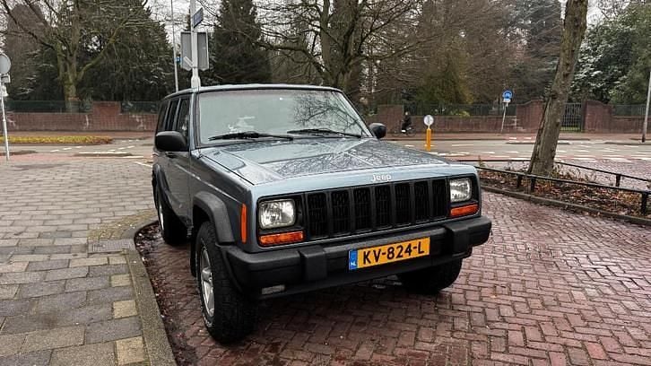 Occasion 1998 Jeep Cherokee Sport SUV | € 12.000 (Iets duurder) - Afbeelding 1/4