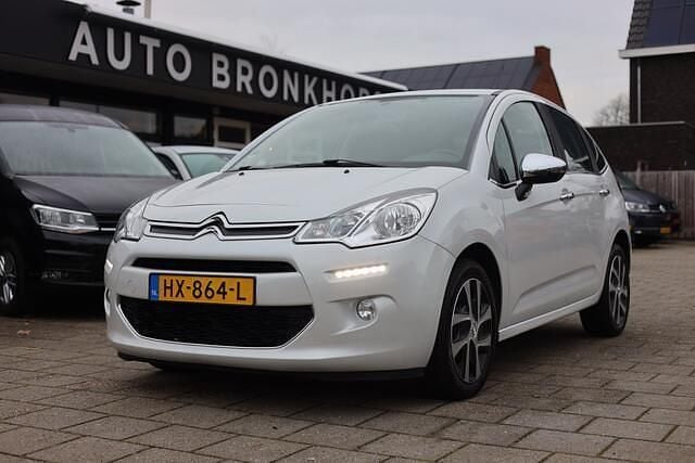 Wit (parellak) Gebruikt 2016 Citroën C3 PureTech Hatchback | € 5.950 (Goede deal) - Afbeelding 1/4