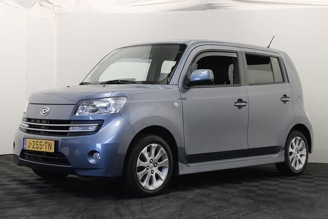 Grijs Gebruikt 2008 Daihatsu Materia MPV | € 3.750 (Eerlijke prijs) - Afbeelding 1/4