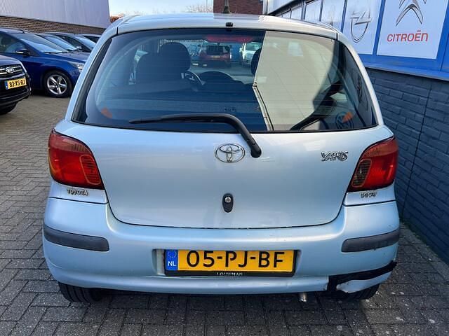 Occasion Toyota Yaris 65 PK (47 kW) 2004 Blauw Hatchback