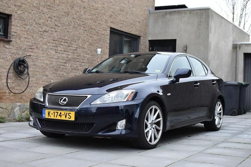 Blauw Gebruikt 2006 Lexus IS250 Business Edition Sedan | € 8.500 (Iets duurder) - Afbeelding 1/4