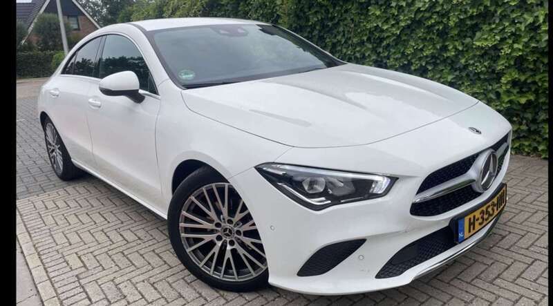 Wit Gebruikt 2020 Mercedes CLA180 Business Sedan | € 26.000 (Super prijs) - Afbeelding 1/4