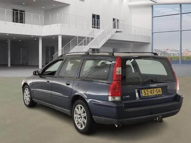 Occasion Volvo V70 Momentum 140 PK (102 kW) 2005 Blauw Stationwagen