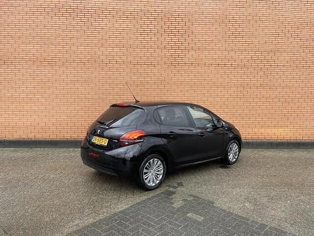 Occasion Peugeot 208 82 PK (60 kW) 2017 Zwart Hatchback