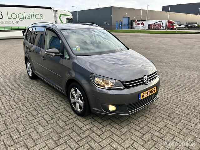 Grijs Gebruikt 2012 VW Touran Highline MPV | € 1.950 (Super prijs) - Afbeelding 1/4