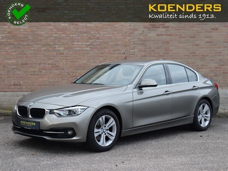 Grijs Gebruikt 2016 BMW 320 Executive Sedan | € 21.945 (Goede deal) - Afbeelding 1/4