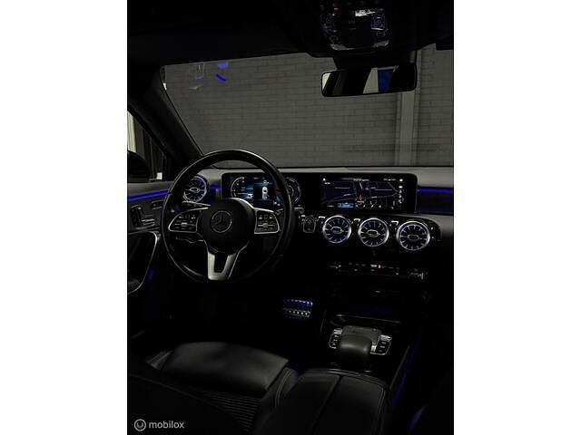 Occasion Mercedes A220 Premium 191 PK (140 kW) 2019 Zwart Hatchback