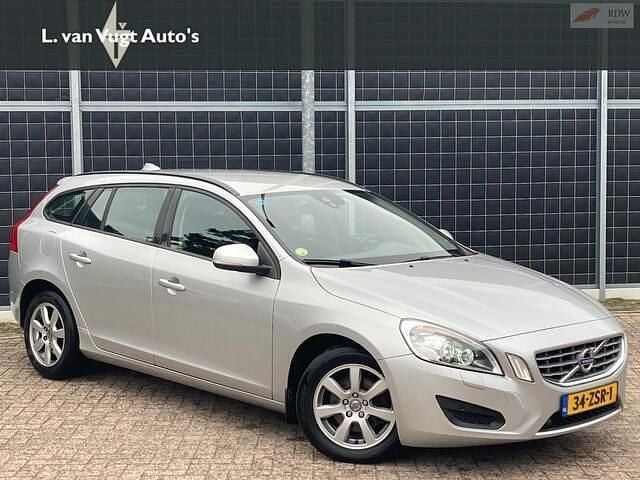 Grijs Gebruikt 2012 Volvo V60 R-Design Stationwagen | € 4.950 (Eerlijke prijs) - Afbeelding 1/4