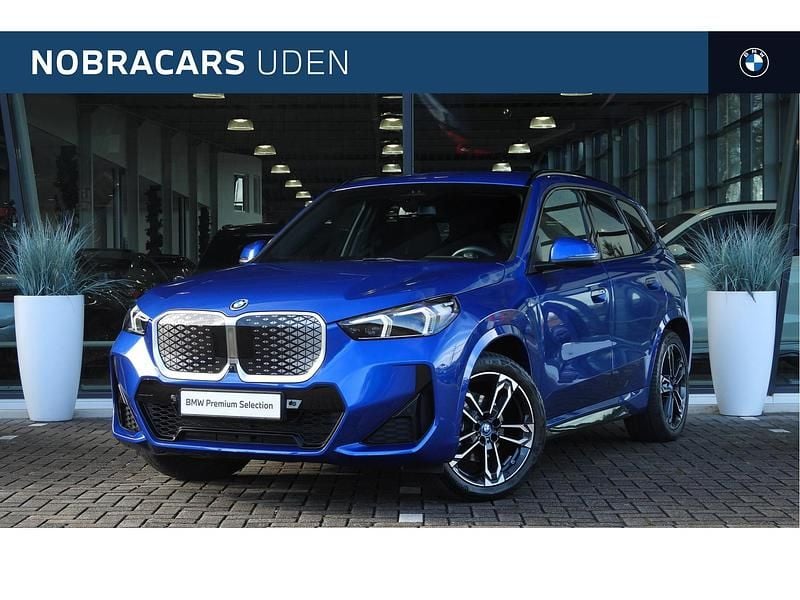 Blauw Occasion 2025 BMW iX1 Executive SUV | € 45.950 (Eerlijke prijs) - Afbeelding 1/4