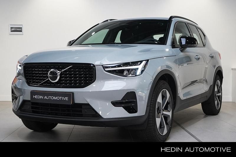 Grijs Gebruikt 2025 Volvo XC40 Plus SUV | € 49.995 (Iets duurder) - Afbeelding 1/4