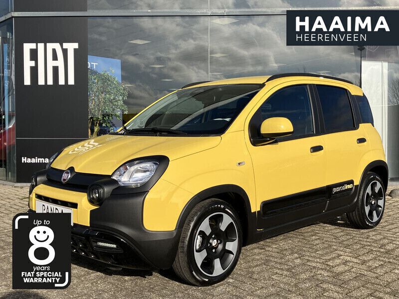 Geel Nieuw 2025 Fiat Panda Hatchback | € 21.950 (Goede deal) - Afbeelding 1/4