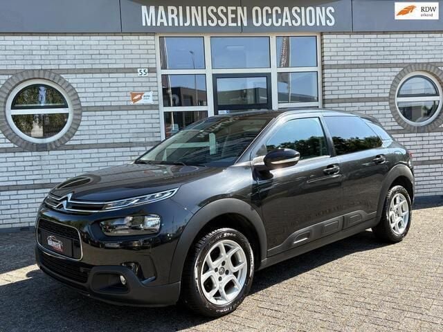 Zwart Gebruikt 2019 Citroën C4 Cactus Feel Hatchback | € 9.995 (Super prijs) - Afbeelding 1/4