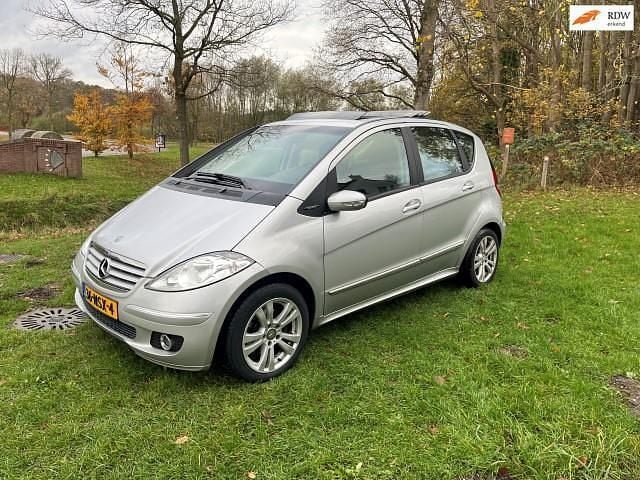 Grijs (metallic) Gebruikt 2006 Mercedes A200 Elegance MPV | € 3.995 (Eerlijke prijs) - Afbeelding 1/4