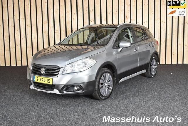 Grijs Gebruikt 2014 Suzuki SX4 S-Cross Exclusive SUV | € 11.900 (Eerlijke prijs) - Afbeelding 1/4