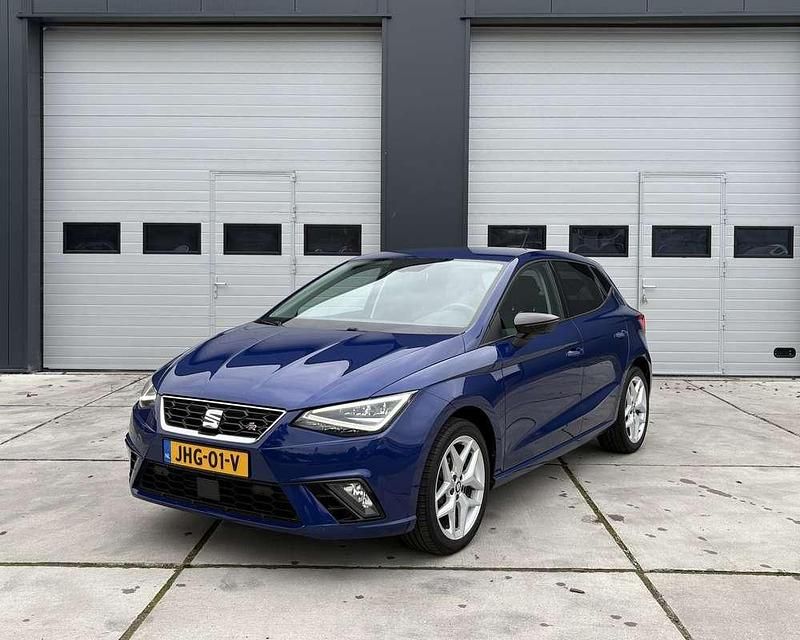 Blauw Gebruikt 2019 Seat Ibiza FR Hatchback | € 11.500 (Eerlijke prijs) - Afbeelding 1/4