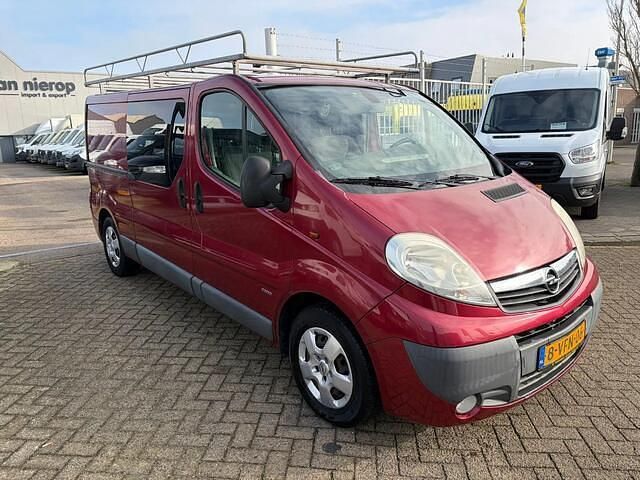 Occasion Opel Vivaro 114 PK (83 kW) 2009 Rood MPV