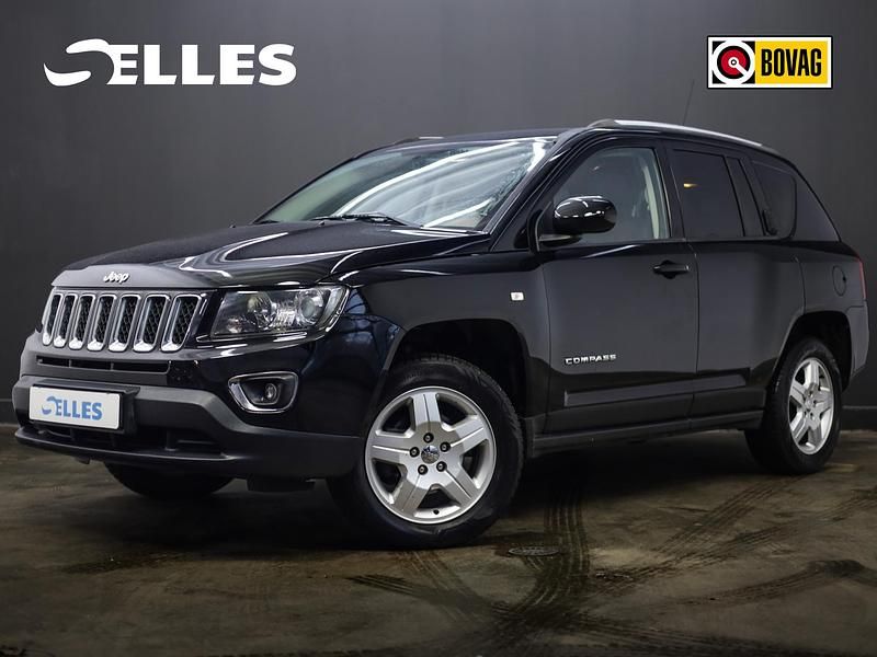 Zwart Occasion 2014 Jeep Compass North SUV | € 9.895 (Eerlijke prijs) - Afbeelding 1/4
