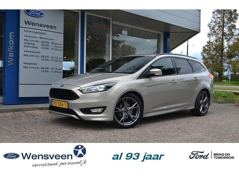 Grijs Gebruikt 2018 Ford Focus ST-Line Stationwagen | € 11.495 (Super prijs) - Afbeelding 1/3