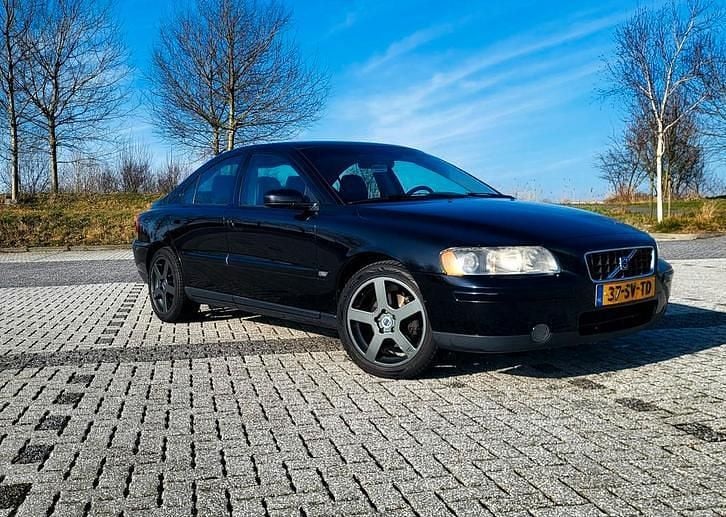 Gebruikt 2006 Volvo S60 Sedan | € 1.100 (Super prijs) - Afbeelding 1/4