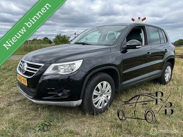 Zwart Gebruikt 2010 VW Tiguan Sport SUV | € 4.799 (Super prijs) - Afbeelding 1/4