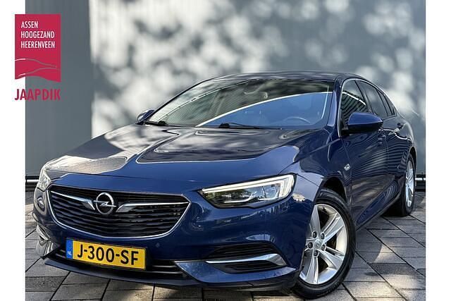 Blauw Gebruikt 2019 Opel Insignia Innovation Hatchback | € 13.899 (Goede deal) - Afbeelding 1/4