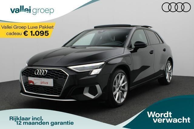 Zwart Gebruikt 2021 Audi A3 Sportback Comfort Hatchback | € 28.250 (Duur) - Afbeelding 1/4