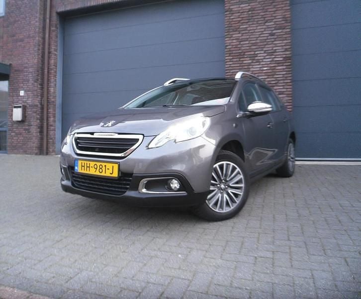 Grijs (metallic) Occasion 2015 Peugeot 2008 Active SUV | € 7.950 (Goede deal) - Afbeelding 1/4