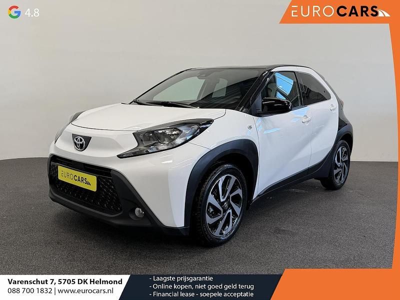 Wit Occasion 2025 Toyota Aygo X Pulse SUV | € 20.850 (Eerlijke prijs) - Afbeelding 1/4