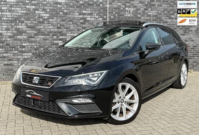 Zwart Gebruikt 2018 Seat Leon ST FR Stationwagen | € 17.900 (Eerlijke prijs) - Afbeelding 1/4