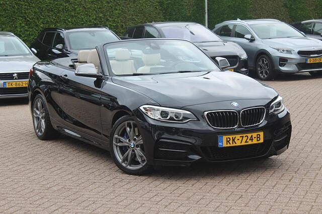 Zwart Occasion 2017 BMW M240 Executive Cabriolet | € 34.950 (Eerlijke prijs) - Afbeelding 1/4