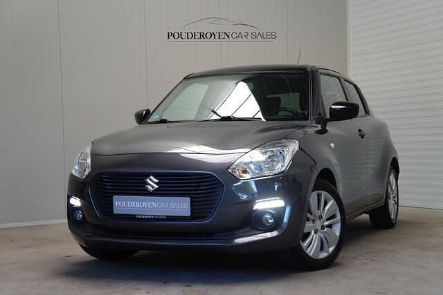 Grijs Gebruikt 2020 Suzuki Swift Hatchback | € 12.900 (Eerlijke prijs) - Afbeelding 1/4
