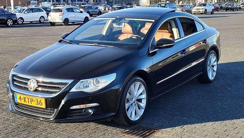 Zwart Gebruikt 2008 VW CC Sedan | € 17.500 - Afbeelding 1/4