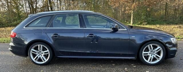 Occasion Audi A4 S-Line 120 PK (88 kW) 2013 Blauw Stationwagen