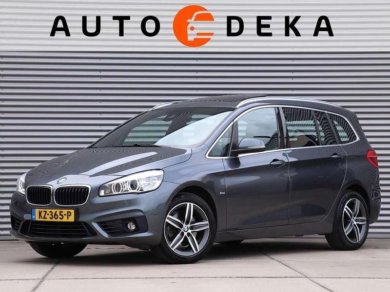 Grijs, metallic lak Gebruikt 2017 BMW 218 Gran Tourer Executive MPV | € 14.950 (Goede deal) - Afbeelding 1/4