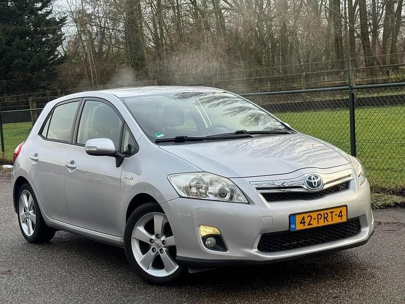 Grijs Occasion 2011 Toyota Auris Hybrid Hatchback | € 7.750 (Goede deal) - Afbeelding 1/4