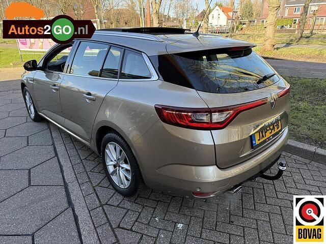 Occasion Renault Mégane GrandTour LIMITED 101 PK (74 kW) 2018 Bruin (metallic) Stationwagen