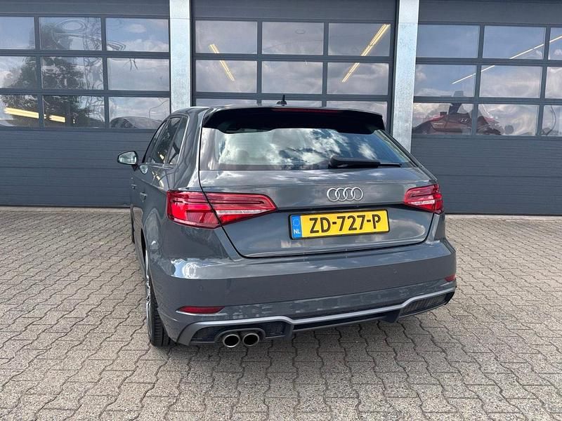 Occasion Audi A3 Sportback S-Line 150 PK (110 kW) 2019 Grijs Hatchback