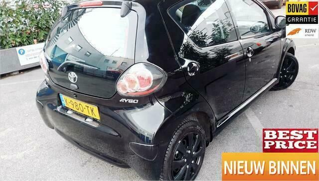 Occasion Toyota Aygo 68 PK (50 kW) 2009 Zwart Hatchback