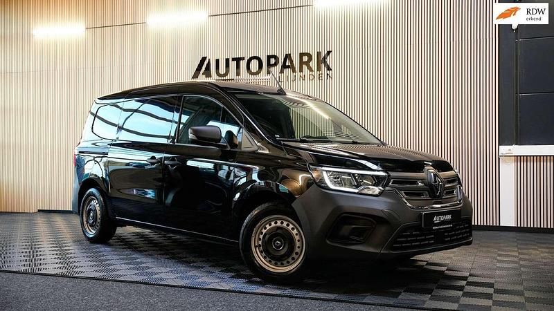 Zwart Gebruikt 2023 Renault Kangoo MPV | € 20.950 (Eerlijke prijs) - Afbeelding 1/4