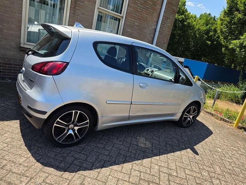 Occasion Mitsubishi Colt Invite 95 PK (69 kW) 2009 Grijs Hatchback