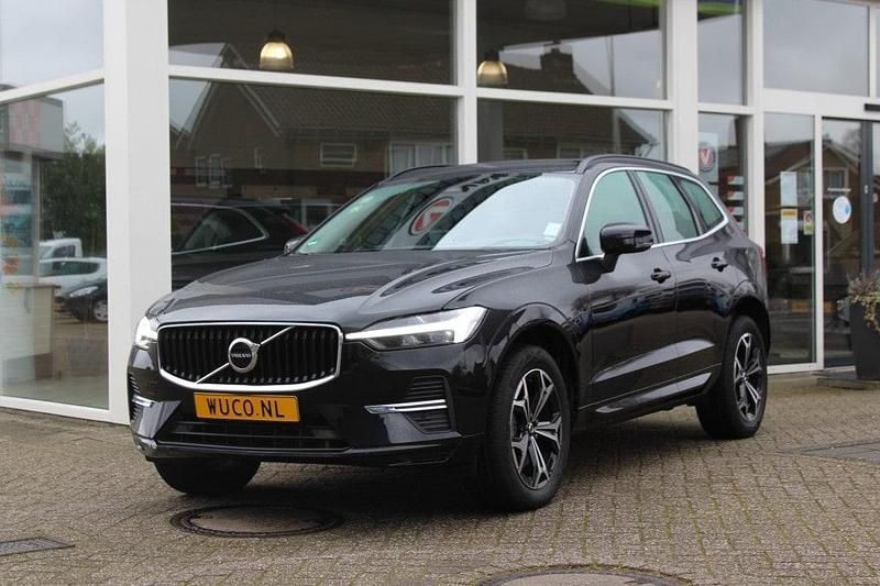 Zwart Gebruikt 2022 Volvo XC60 Momentum SUV | € 44.950 (Goede deal) - Afbeelding 1/4